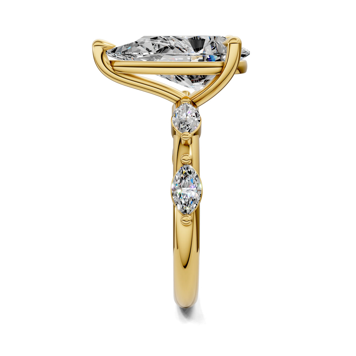 Elizabeth Round Accents Ring