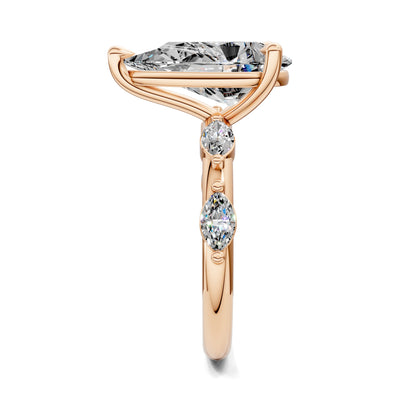 Elizabeth Round Accents Ring