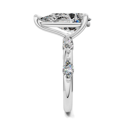 Elizabeth Round Accents Ring