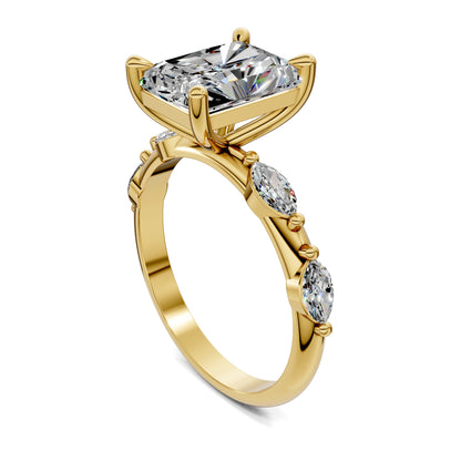 Elizabeth Round Accents Ring