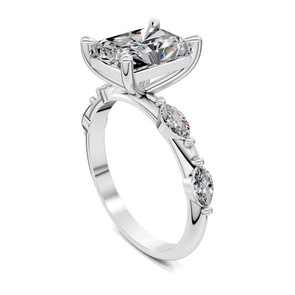 Elizabeth Round Accents Ring