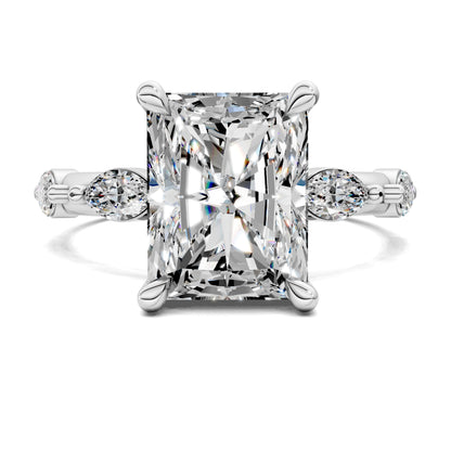 Elizabeth Round Accents Ring