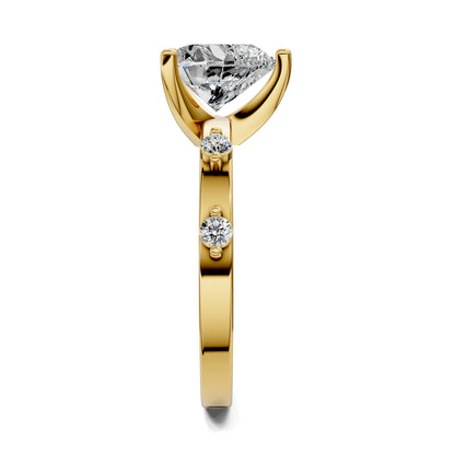 Elizabeth Round Accents Ring