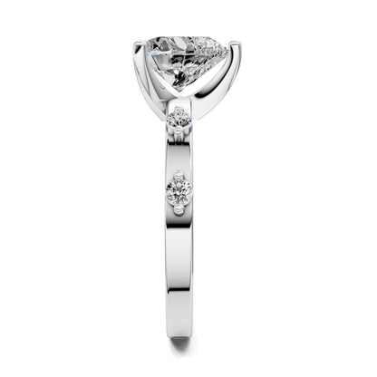 Elizabeth Round Accents Ring