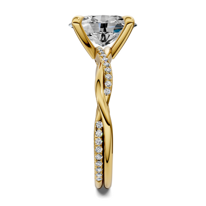 Yvette Scalloped twisted Pavé Ring