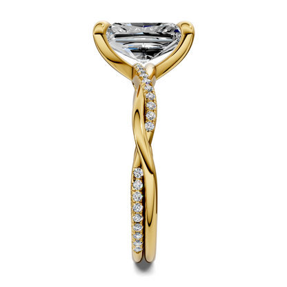 Yvette Scalloped twisted Pavé Ring
