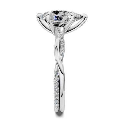 Yvette Scalloped twisted Pavé Ring