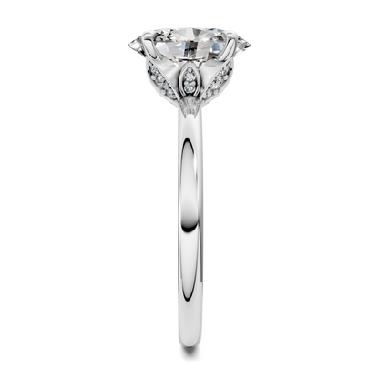 Solana Leaf Accent Ring