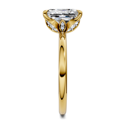 Solana Leaf Accent Ring