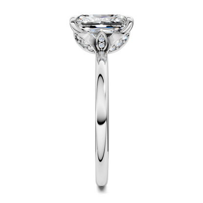 Solana Leaf Accent Ring