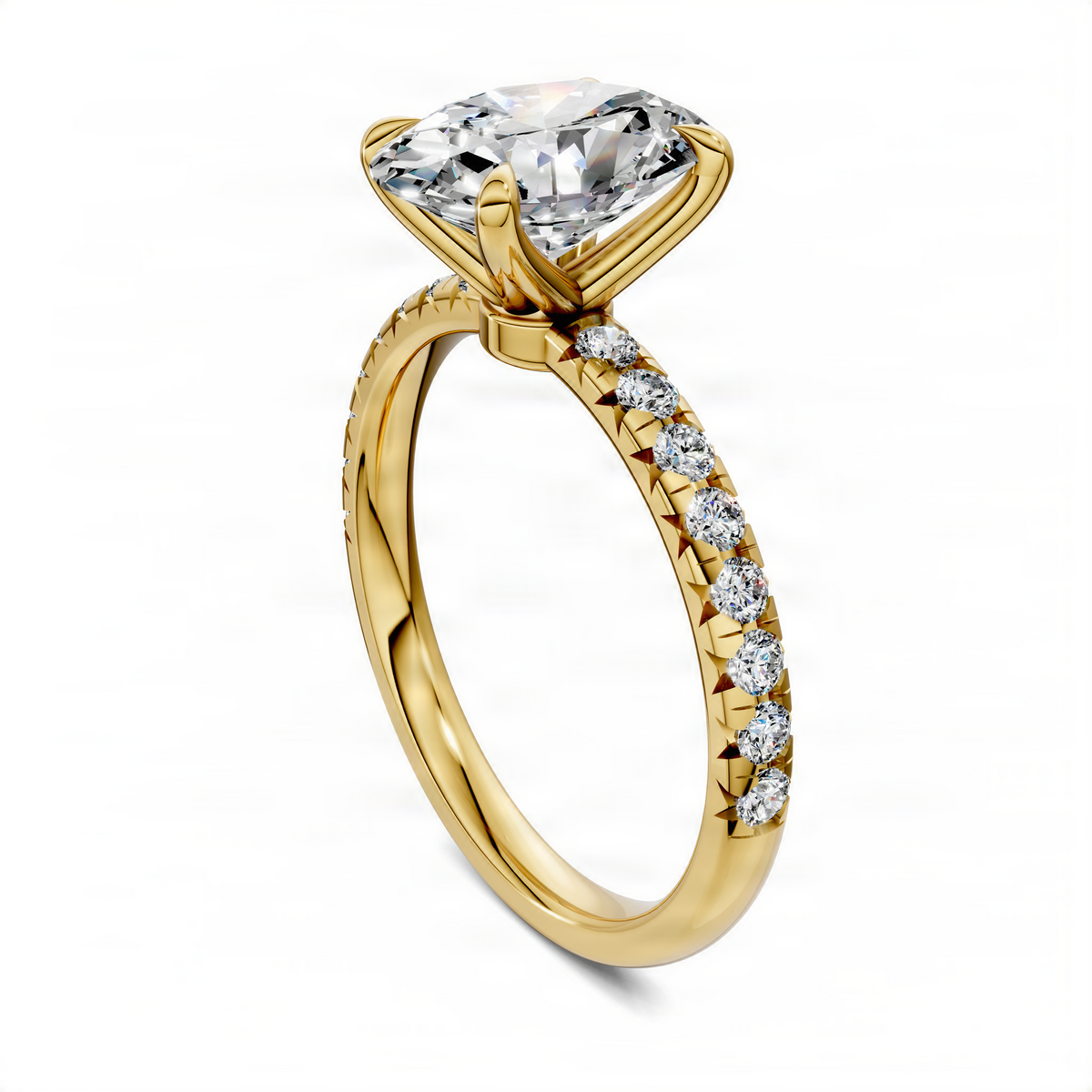 Scalloped pavé ring in yellow gold with a large round-cut center stone