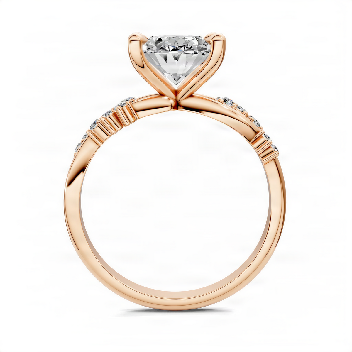 Engagement ring in warm gold with round solitaire and split shank accents