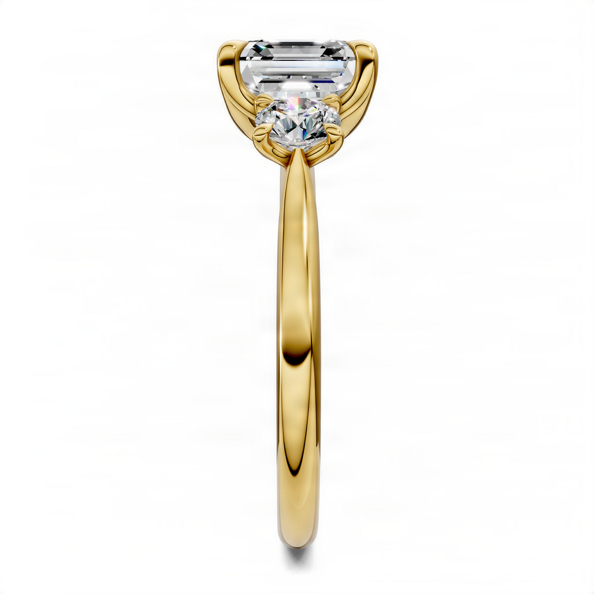 Three-stone Asscher diamond ring in yellow gold, square center stone with side stones